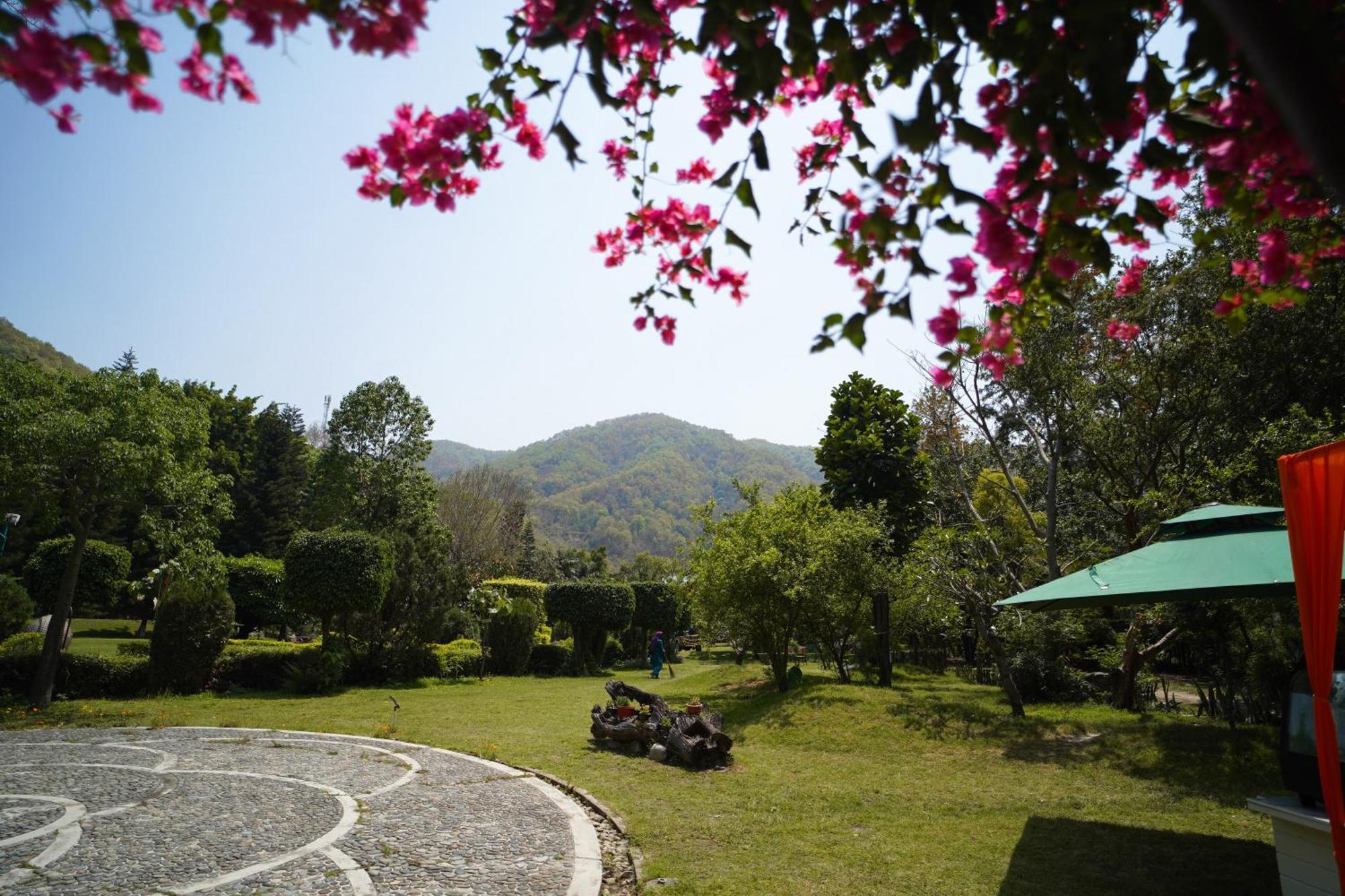 The Solluna Resort Garjia Exterior photo